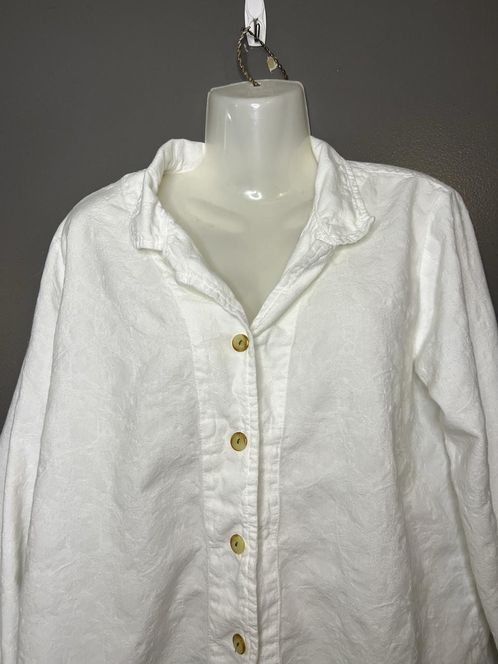 Eucalyptus Shirt Womens Small White Textured Linen Blend Button Front Boxy Top